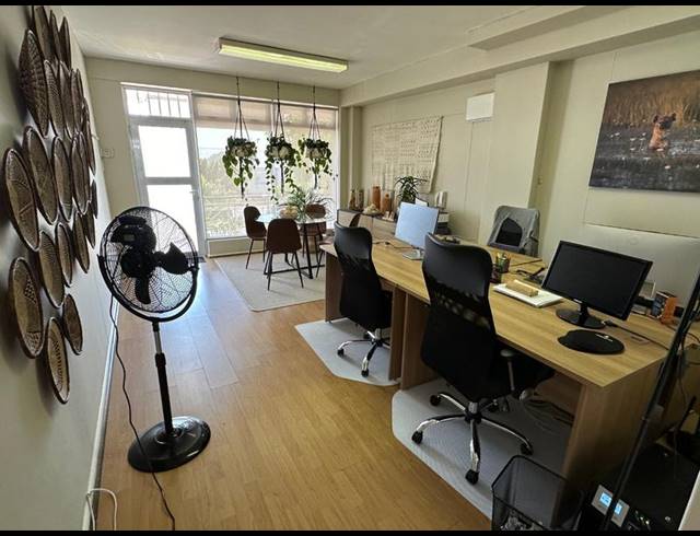 BUSINESS PROPERTY TO RENT IN WESTLAKE